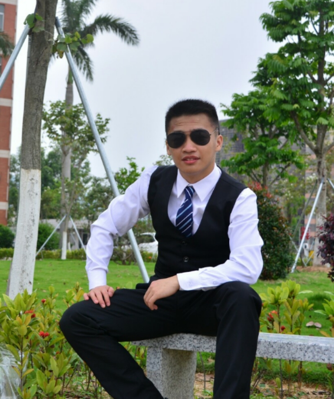 胡伊旗的第一张照片--汕头蓝颜知己交友网